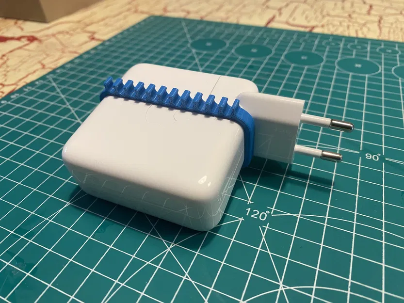 Kẹp quản lý cáp cho Bộ sạc USB-C 70W của Apple - Image 4