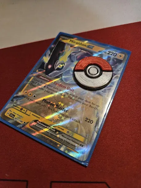 Token Poke Ball - Image 1