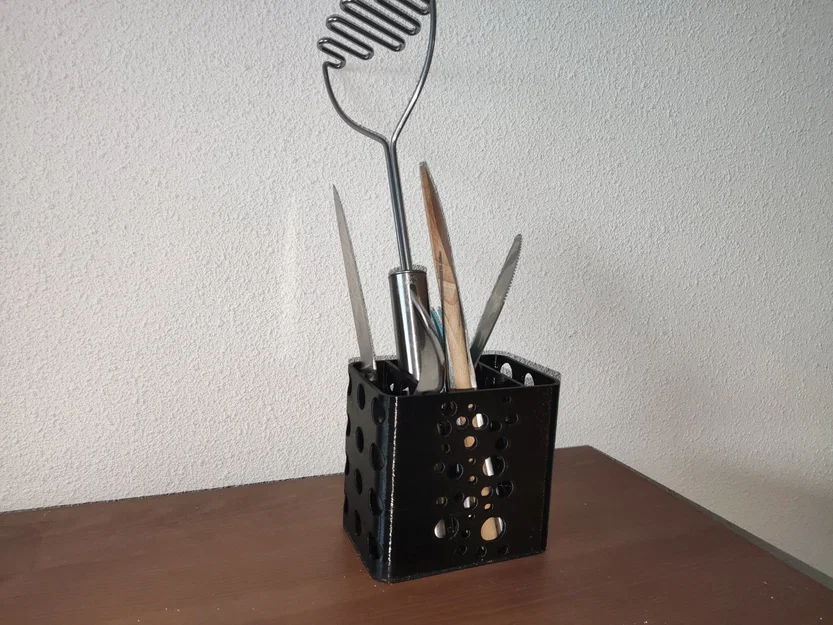Khuôn Đựng Đồ Dùng Nhà Bếp Đơn Giản - Image 1