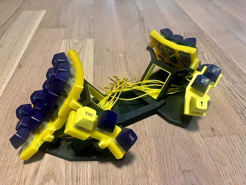 Bàn phím Monoblock Dactyl Manuform Edgerunners Edition - Image 2