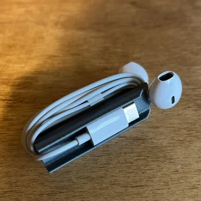 Giá đỡ, quấn tai nghe Apple earpods / earbuds (USB-C)