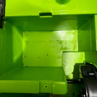 Đế Giữ Pin Cho Xe Kid Trax Kia Soul