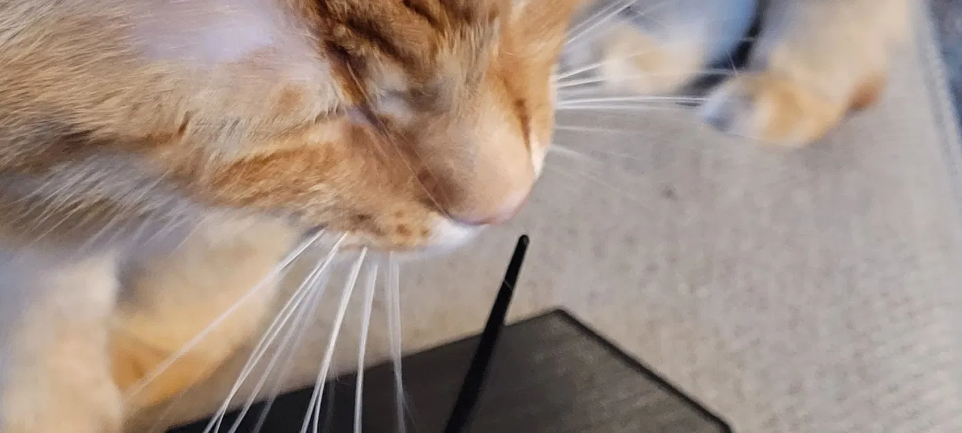 Crochet yarn spool holder - Image 1