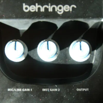 Núm Thay Thế Vặn Vặn Cho Behringer UM2