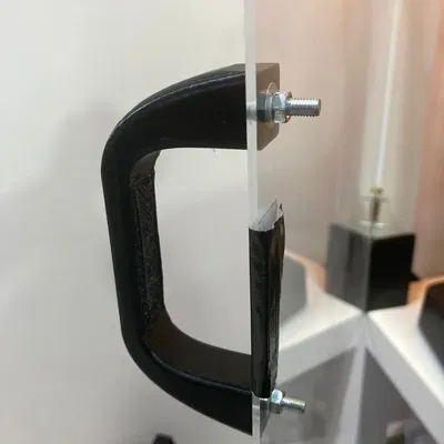 Tay nắm cửa cho M4