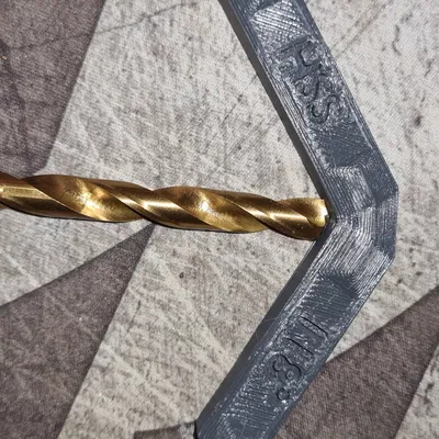 Kiểm tra góc mũi khoan HSS (118°)