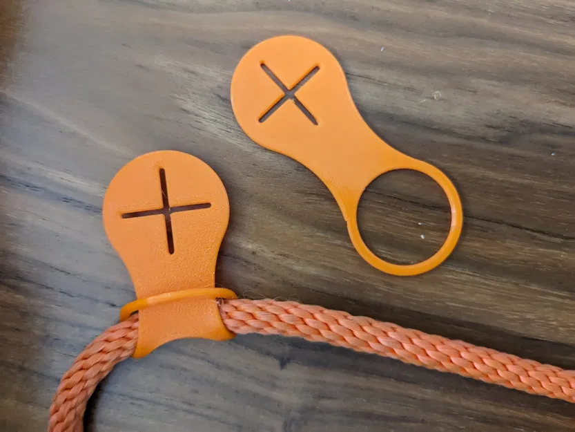 Flexible leash poop bag holder - Image 2