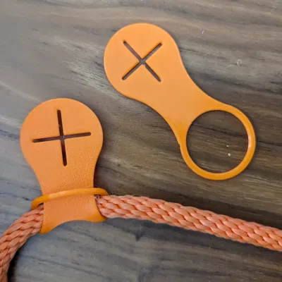 Flexible leash poop bag holder