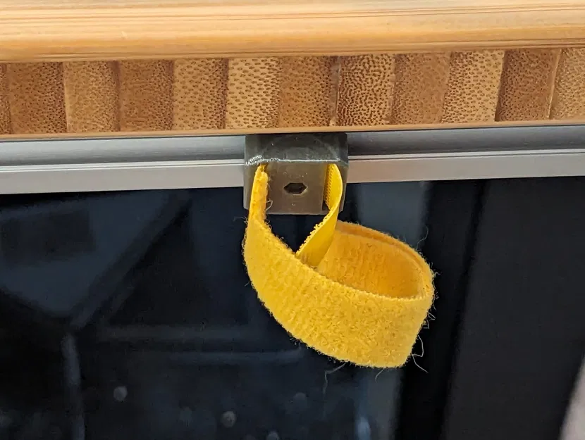 Kẹp Dây Velcro 13mm Cho Thanh Nhôm 2020 - Image 2