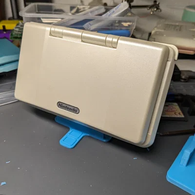 Chân đế Nintendo DS cho máy NTR-001 đời đầu