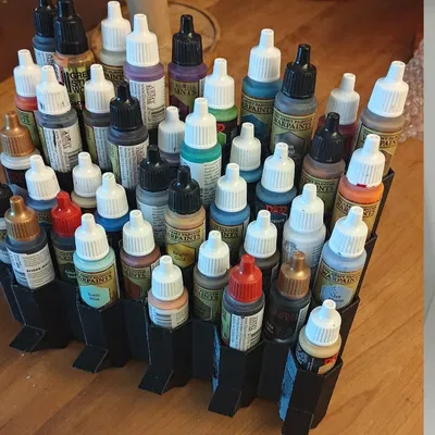 Giá đỡ sơn để sử dụng và lưu trữ