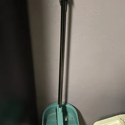 Kẹp Chổi Đơn Giản Mà Bạn Cần Phải Có.