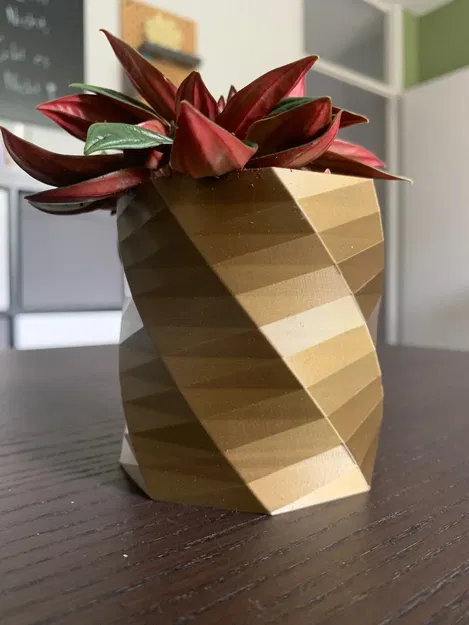 Chậu hoa văn bát giác độc đáo - Image 1