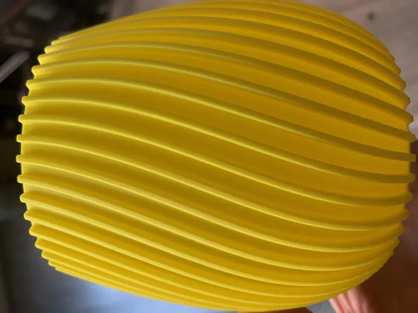 Ribbed pot/planter - Image 2