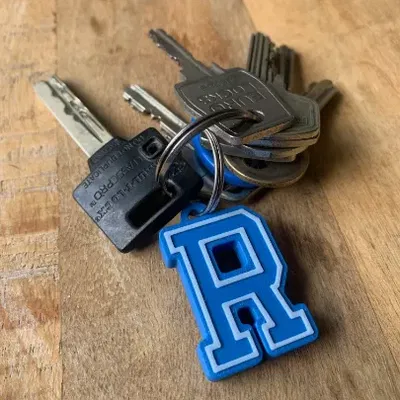 Móc Khóa Chữ Cái Phong Cách Varsity