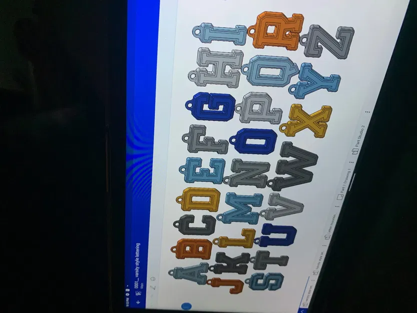 Móc Khóa Chữ Cái Phong Cách Varsity - Image 5