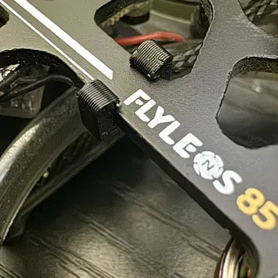 Kẹp Dây Motor Flylens 85