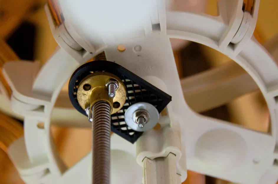 IKEA PS2014 | Motorized Lamp Fixtures - Image 5