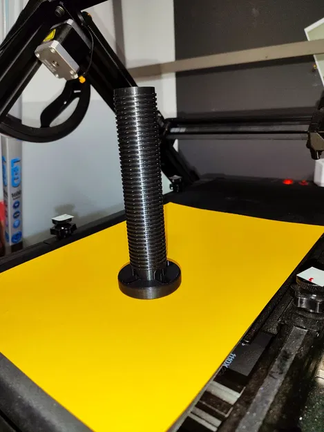 Adjustable foot for bed - Image 1