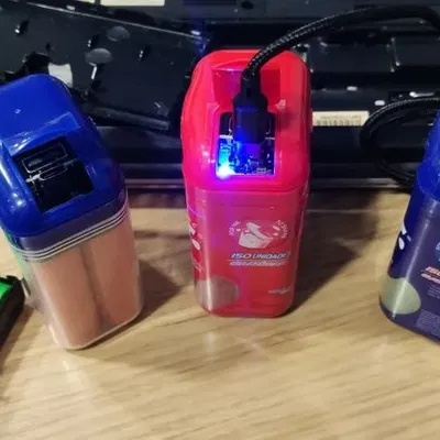 Sạc dự phòng từ vật liệu tái chế kèm khe SD