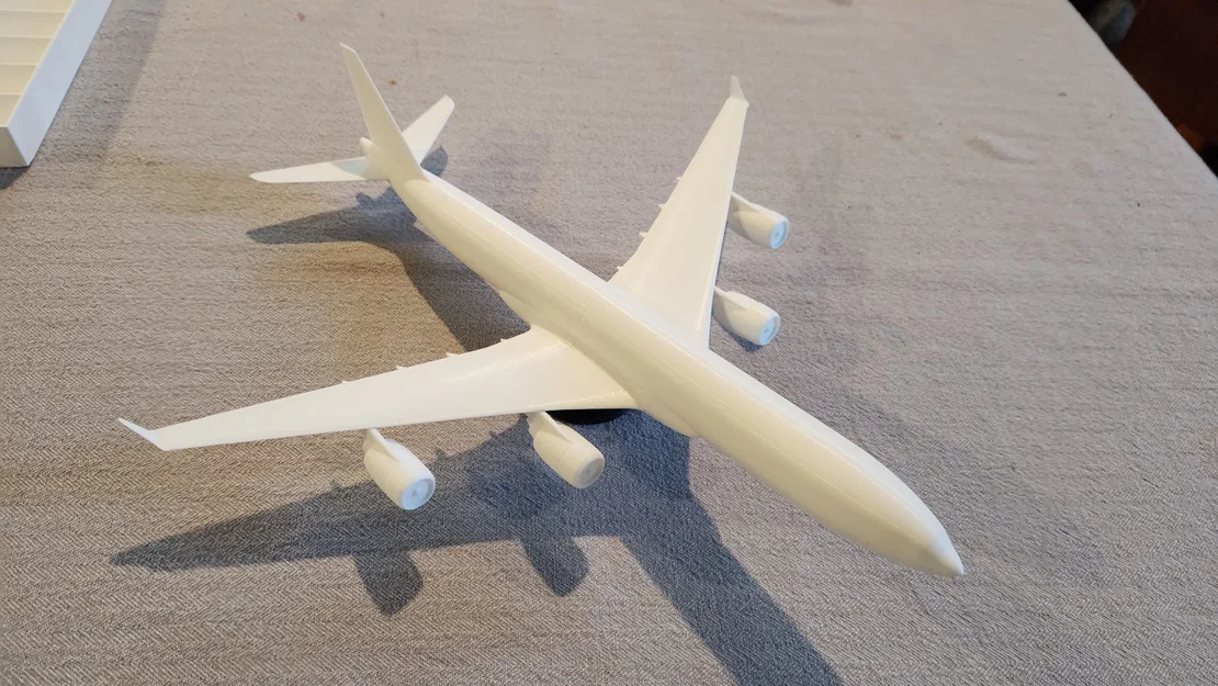 Airbus 340-500 - Image 3