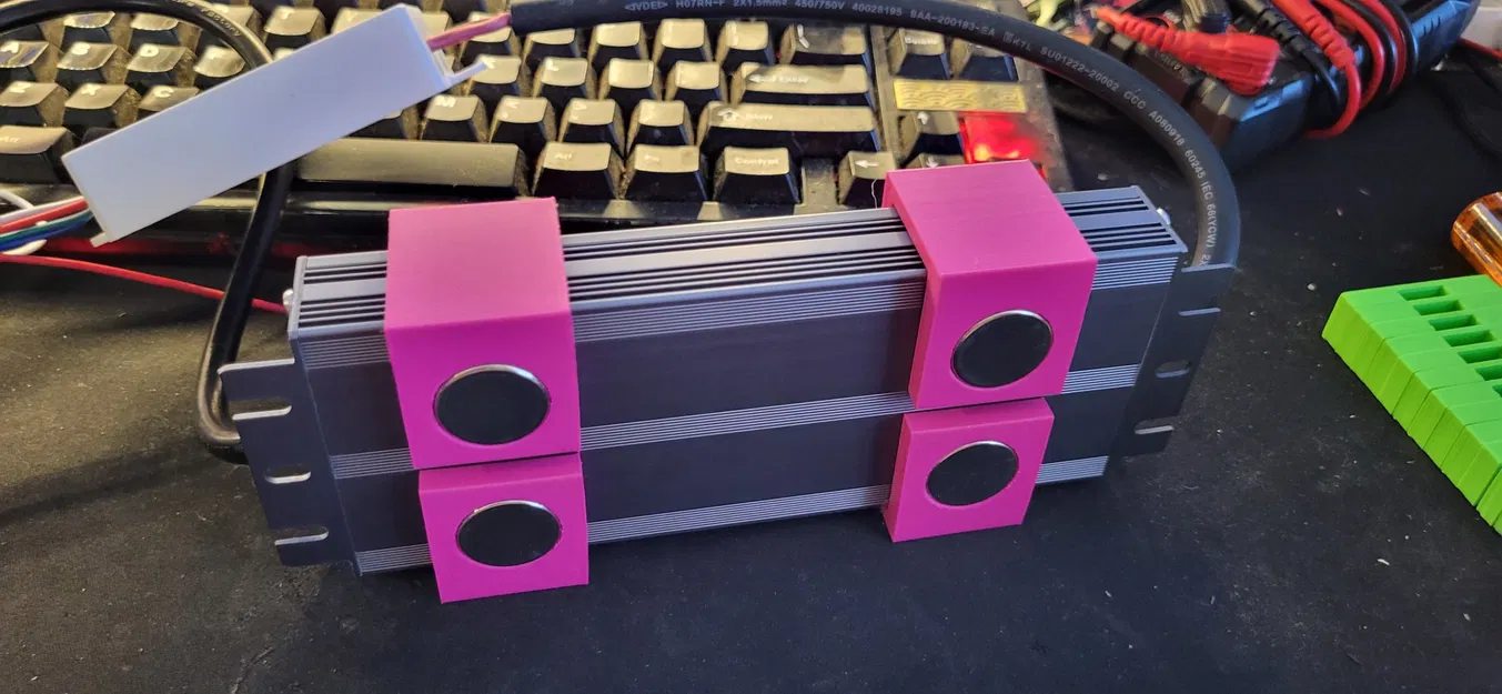 Giá đỡ nguồn 12v IP67 Anytiti - Image 2