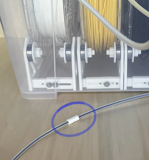 Đầu nối ống để kết nối ống PTFE cho sợi nhựa đường kính ngoài 4mm - Image 1