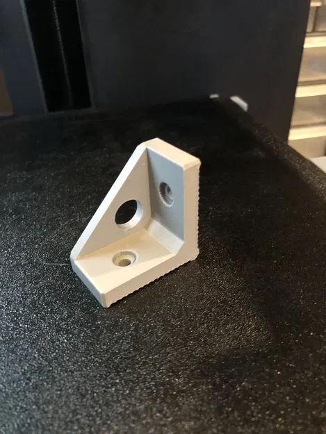 Giá Đỡ Kệ Chắc Chắn - Image 1