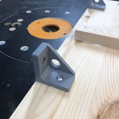 Giá Đỡ Kệ Chắc Chắn