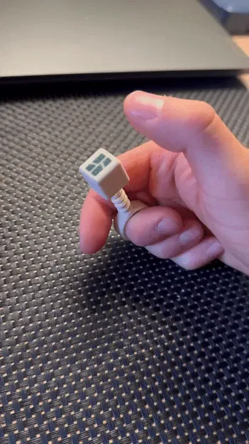 BAMBOO FIDGET CUBE - Image 1