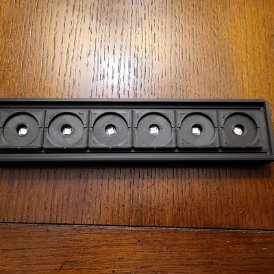 Giá Đỡ Tinh Thể Kyber - Star Wars Galaxy's Edge - Phiên Bản 3, 6 và 7 Khe