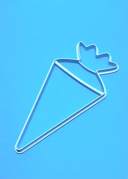 Khuôn Cắt Bánh Cây Bút Chì / School Cone Cookie Cutter - Image 1