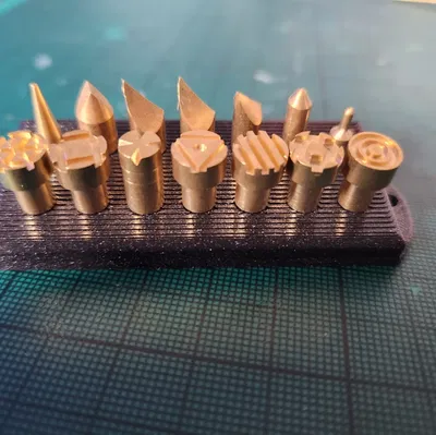 Giá Đỡ Mũi Hàn Parkside Gắn Tường