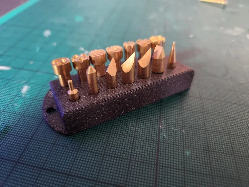 Giá Đỡ Mũi Hàn Parkside Gắn Tường - Image 4