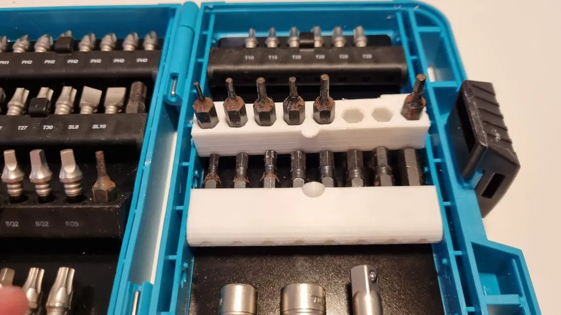 Kệ đựng bộ mũi khoan Makita - Image 4