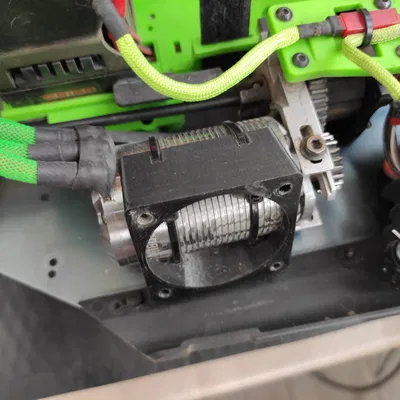 Đế gắn quạt cho motor xe RC