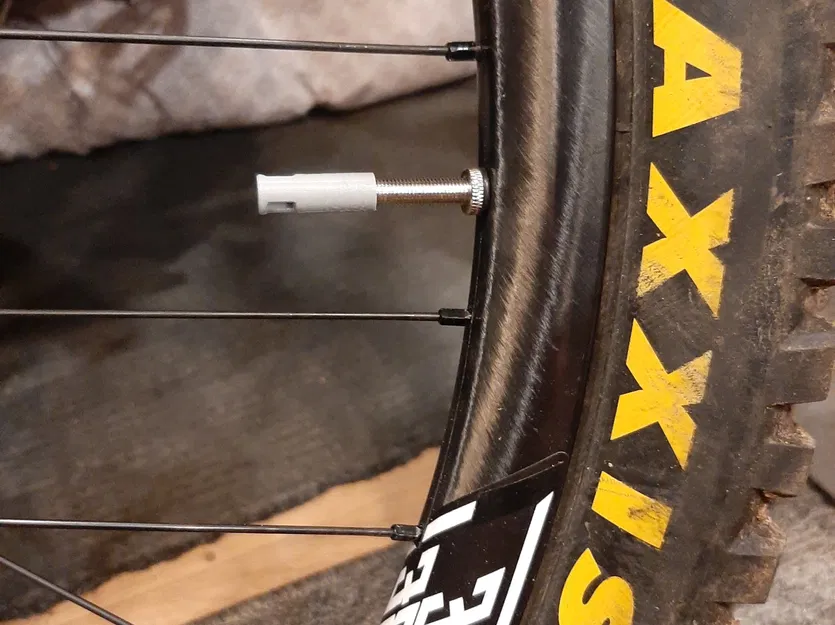 Nắp van Presta có dụng cụ tháo lõi tích hợp - Image 1