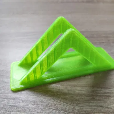 Chân nến để bàn ăn