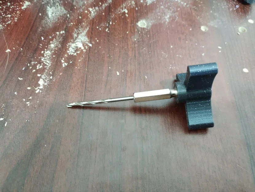 Kẹp Mũi Lục Giác Cầm Tay - Image 1