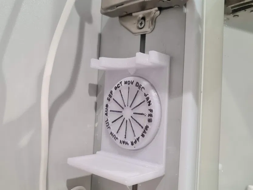 Tooth Brush Head Holder with Date Ring - Image 2