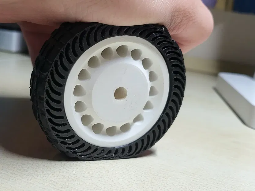 Ý Tưởng Bánh Xe Không Săm (Airless Wheel Concept) - Image 2