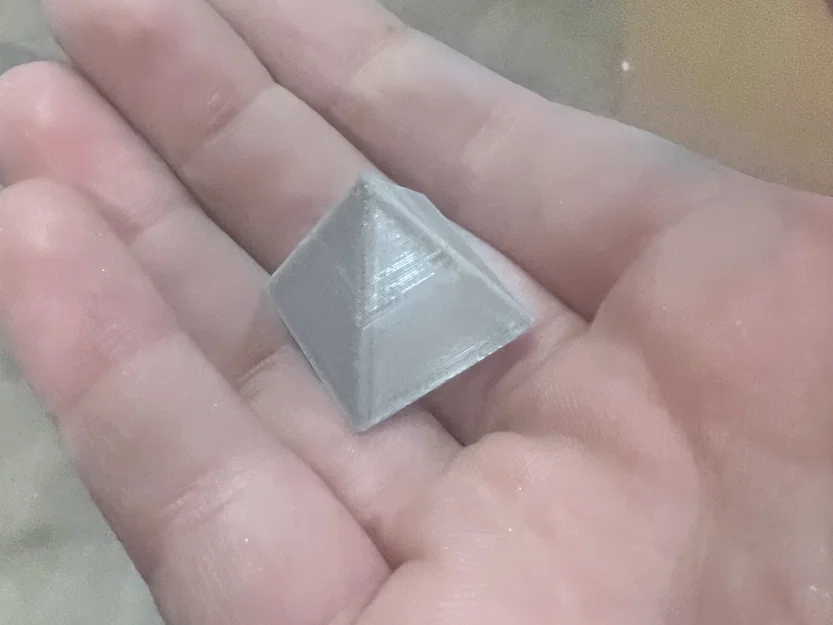 Hình cầu Poly Thấp Hơn - Image 1