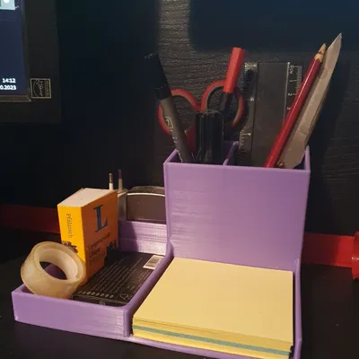 Giá Đỡ Đồ Dùng Văn Phòng Đơn Giản