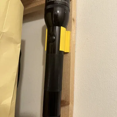 Giá Đỡ Đèn Pin Maglite D-Cell