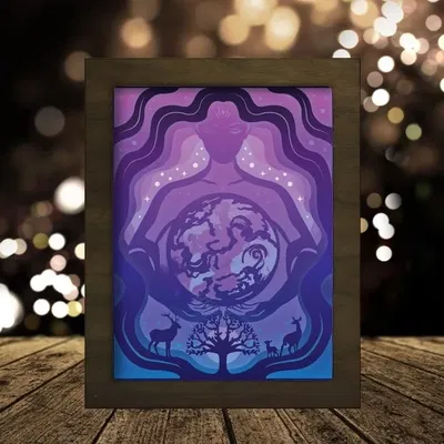 Hộp đèn 'Ngày Trái Đất - Mẹ Thiên Nhiên'