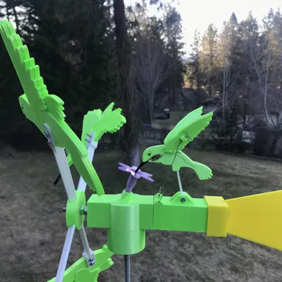 Hummngbird Whirligig