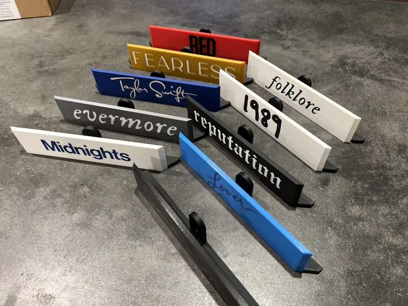 Giá Treo Đĩa Nhạc Đa Năng Có Tấm Ắc "Taylor Swift Album" (MMU) - Image 1