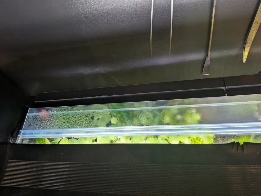 Miếng Chặn Khe Hở Nắp Kính Cho Hồ Cá 20 Gallon Dài - Image 3