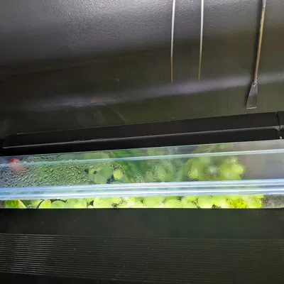 Miếng Chặn Khe Hở Nắp Kính Cho Hồ Cá 20 Gallon Dài