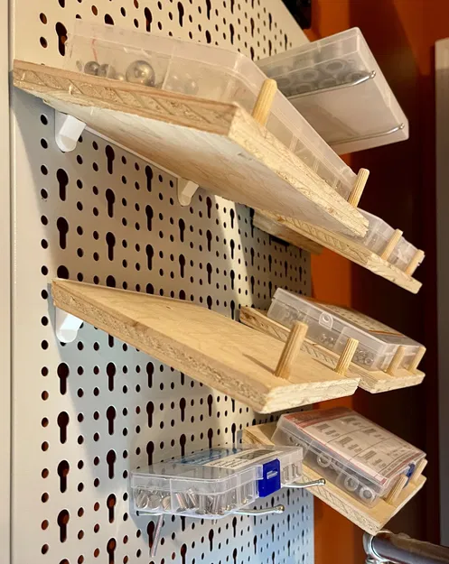 TORACK Display Shelf Bracket - Image 1